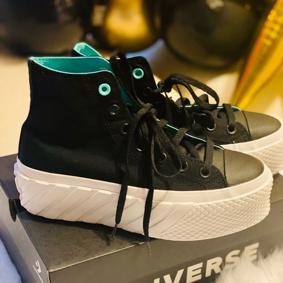 Chuck taylor converse Black/Electric/Aqua/White Size 7.5 Platform 2X - Picture 2 of 4